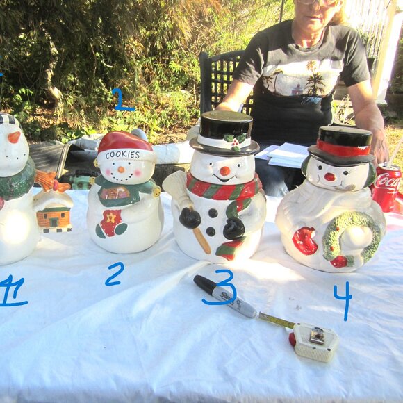 VTG SNOWMAN COOKIE JARS, DIFFERENT STYLES, ALL CERMIC PRICE IS EACH - Picture 3 of 15